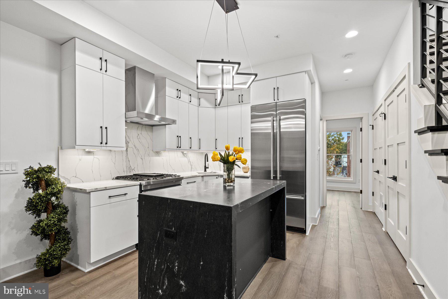 256 15th Street Southeast, Unit 7 Washington, DC 20003 - Photo 11 of 38 Gallery Image 11