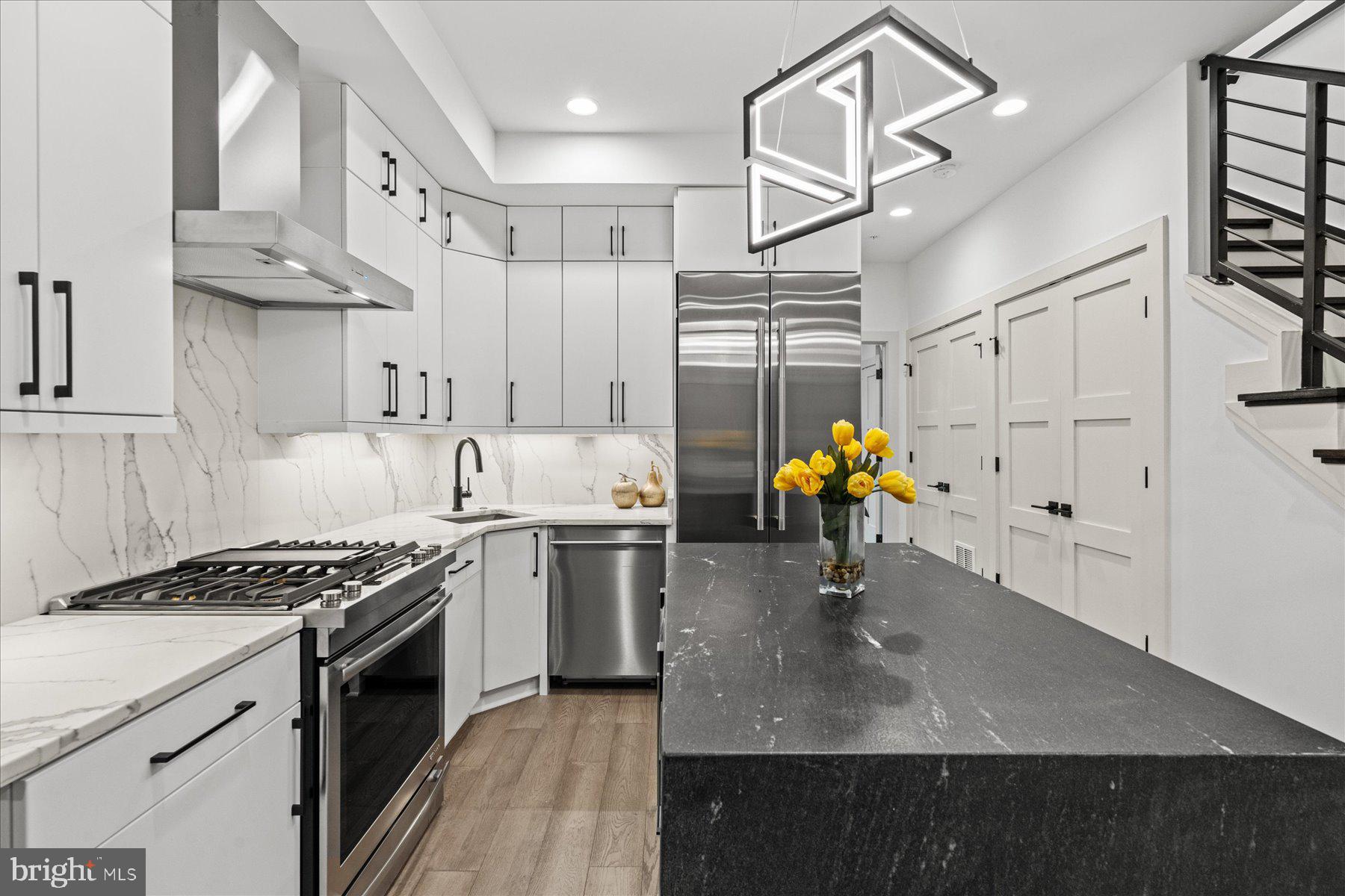 256 15th Street Southeast, Unit 7 Washington, DC 20003 - Photo 8 of 38 Gallery Image 8