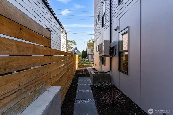 $625,000 | 1616 South Juneau Street, Seattle, WA 98108