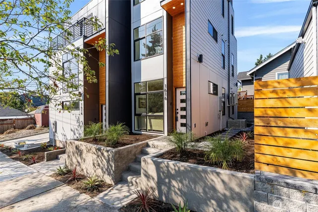 $625,000 | 1616 South Juneau Street, Seattle, WA 98108