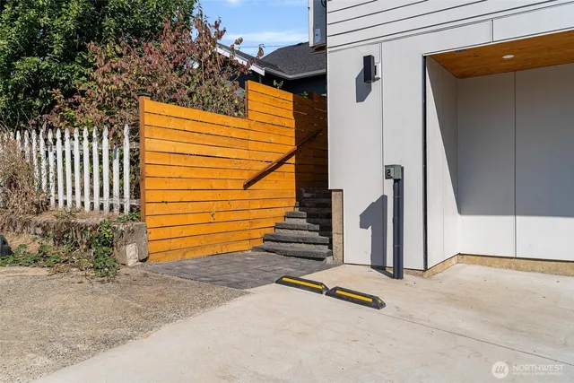 $625,000 | 1616 South Juneau Street, Seattle, WA 98108