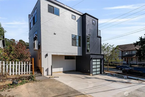 $625,000 | 1616 South Juneau Street, Seattle, WA 98108