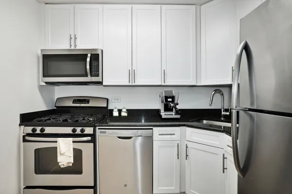 $5,099 | 395 South End Avenue, Unit 35E | Battery Park City