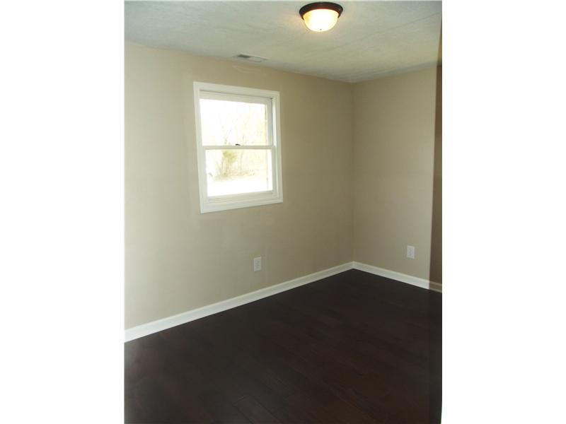 906 Cope Road Martinsville, IN 46151 - Photo 10 of 22 Gallery Image 10
