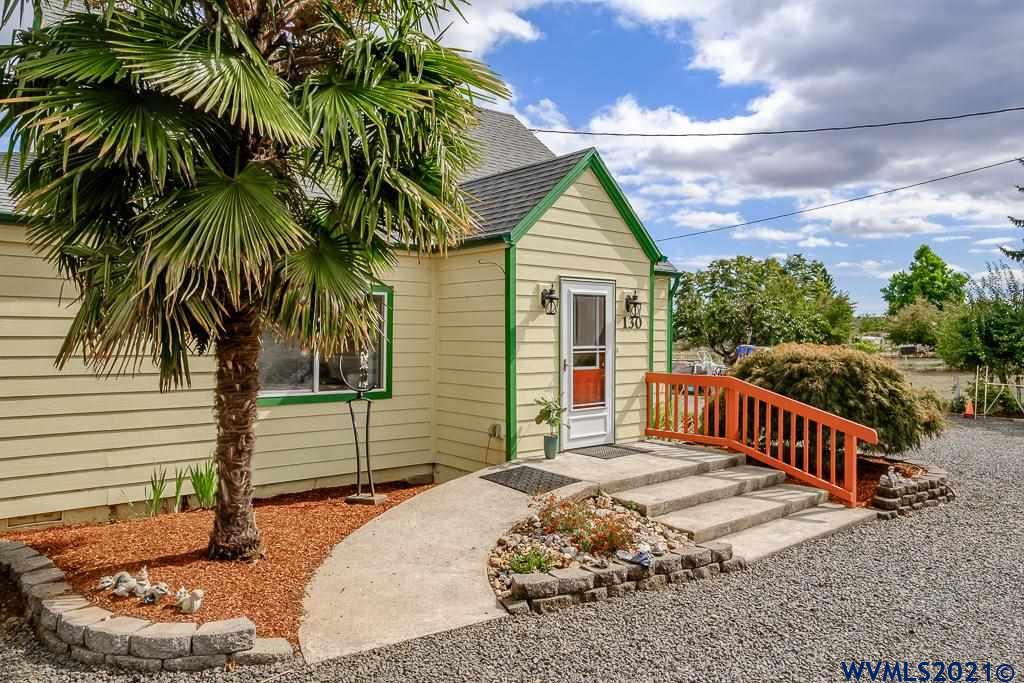 130 Oak Villa Road Dallas, OR 97338 - Photo 3 of 42