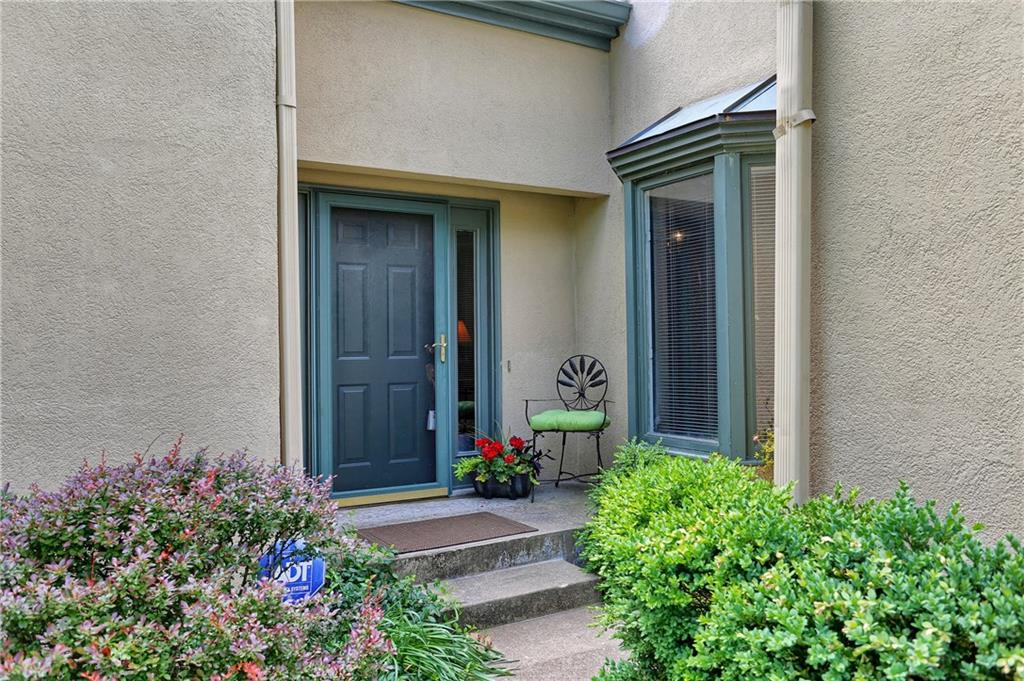 4414 Edinburgh Point Indianapolis, IN 46228 - Photo 5 of 44 Gallery Image 5