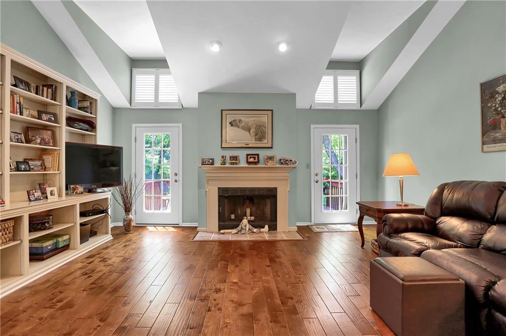 4414 Edinburgh Point Indianapolis, IN 46228 - Photo 9 of 44 Gallery Image 9