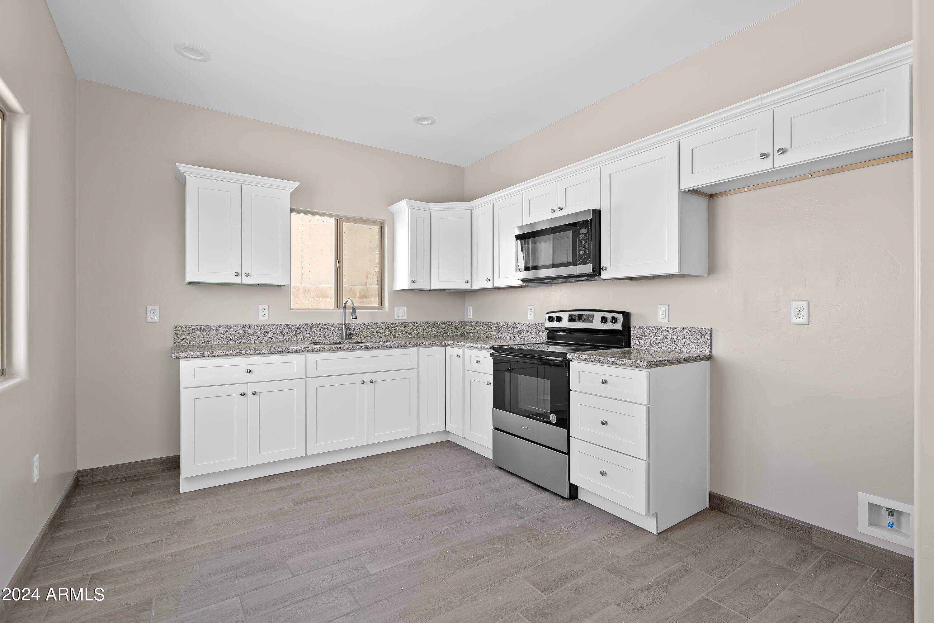 808 East 35th Street Tucson, AZ 85713 - Photo 17 of 29 Two Bedroom unit