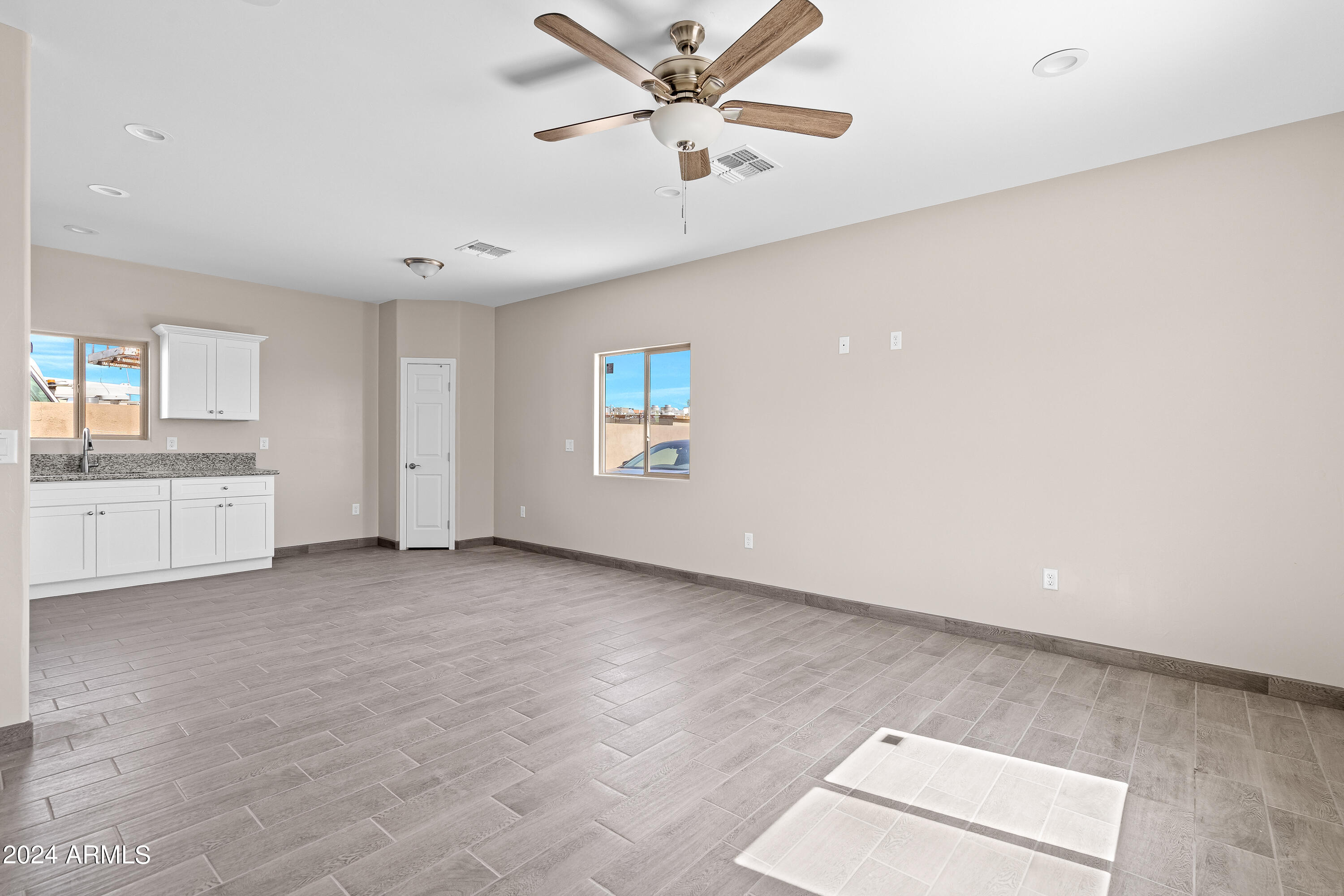 808 East 35th Street Tucson, AZ 85713 - Photo 2 of 29 Three Bedroom Unit