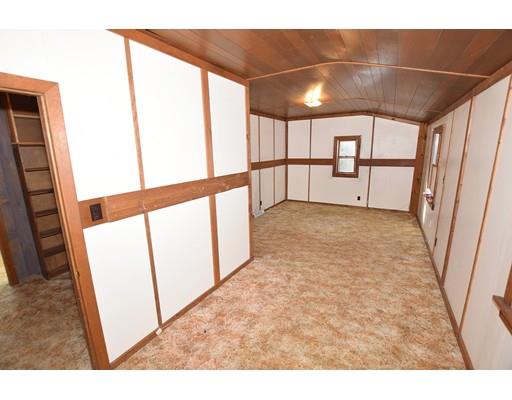 30 Colony Road Phillipston, MA 01331 - Photo 17 of 30 a view of entryway