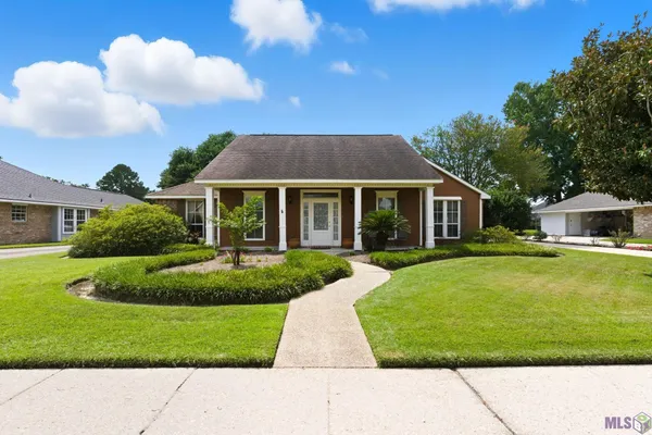 $325,000 | 14336 Eastridge Avenue, St. George, LA 70817