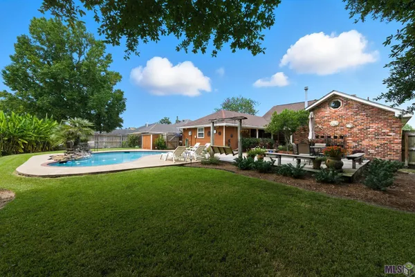 $325,000 | 14336 Eastridge Avenue, St. George, LA 70817