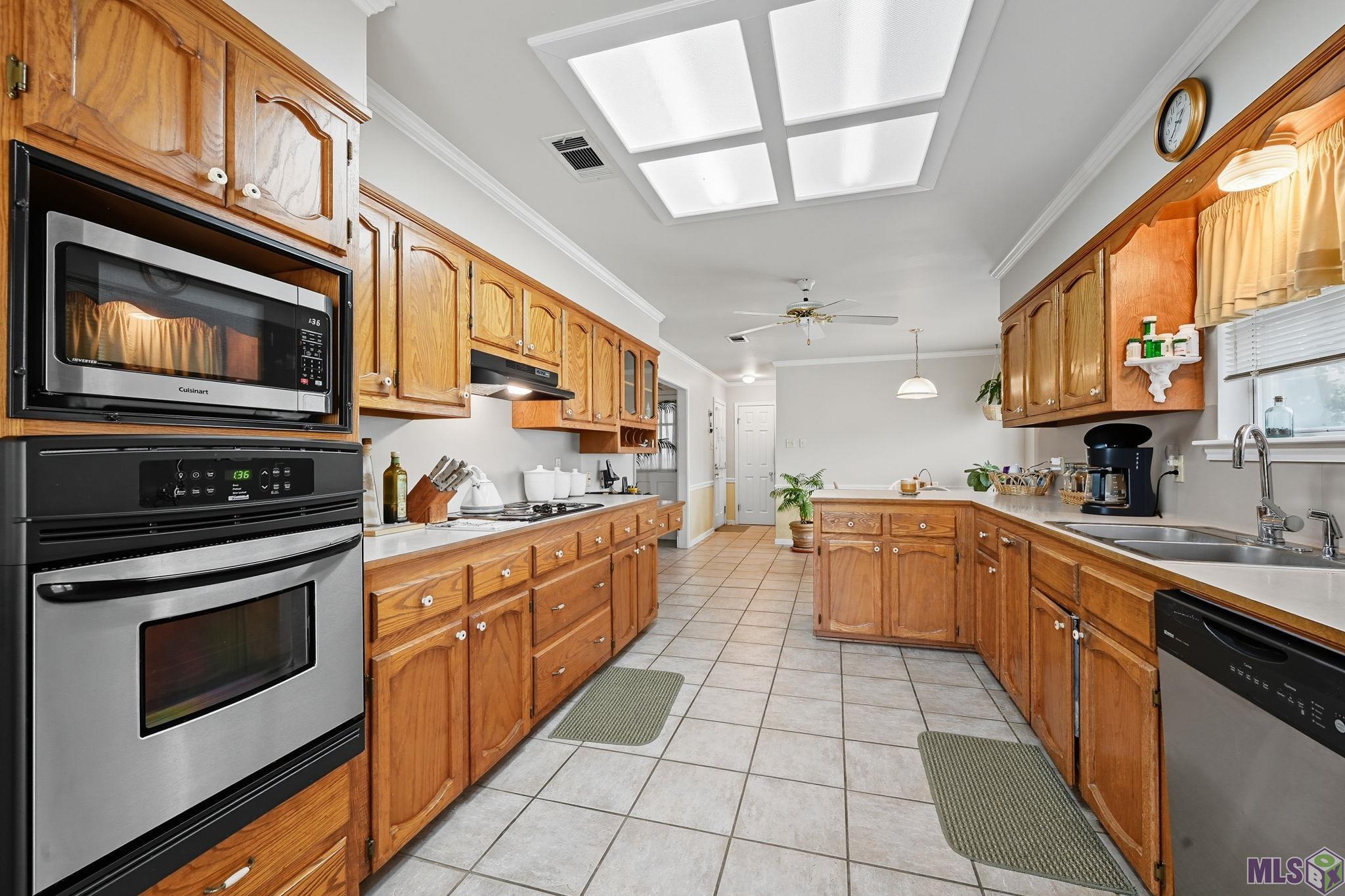 14336 Eastridge Avenue St. George, LA 70817 - Photo 10 of 33