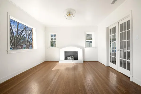 $7,000 | 5623 McCommas Boulevard, Dallas, TX 75206