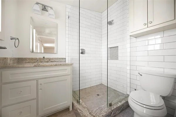$7,000 | 5623 McCommas Boulevard, Dallas, TX 75206