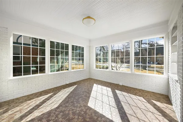 $7,000 | 5623 McCommas Boulevard, Dallas, TX 75206