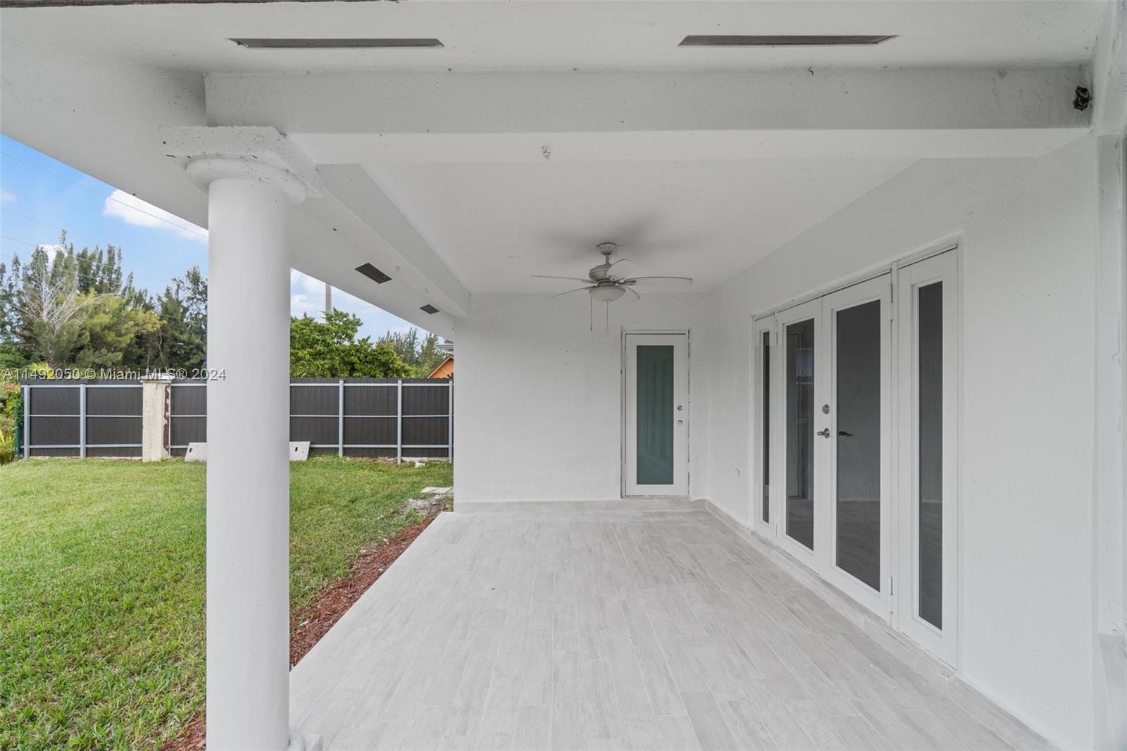 15951 Southwest 42nd Terrace Miami, FL 33185 - Photo 30 of 40 a view of a yard in front of house