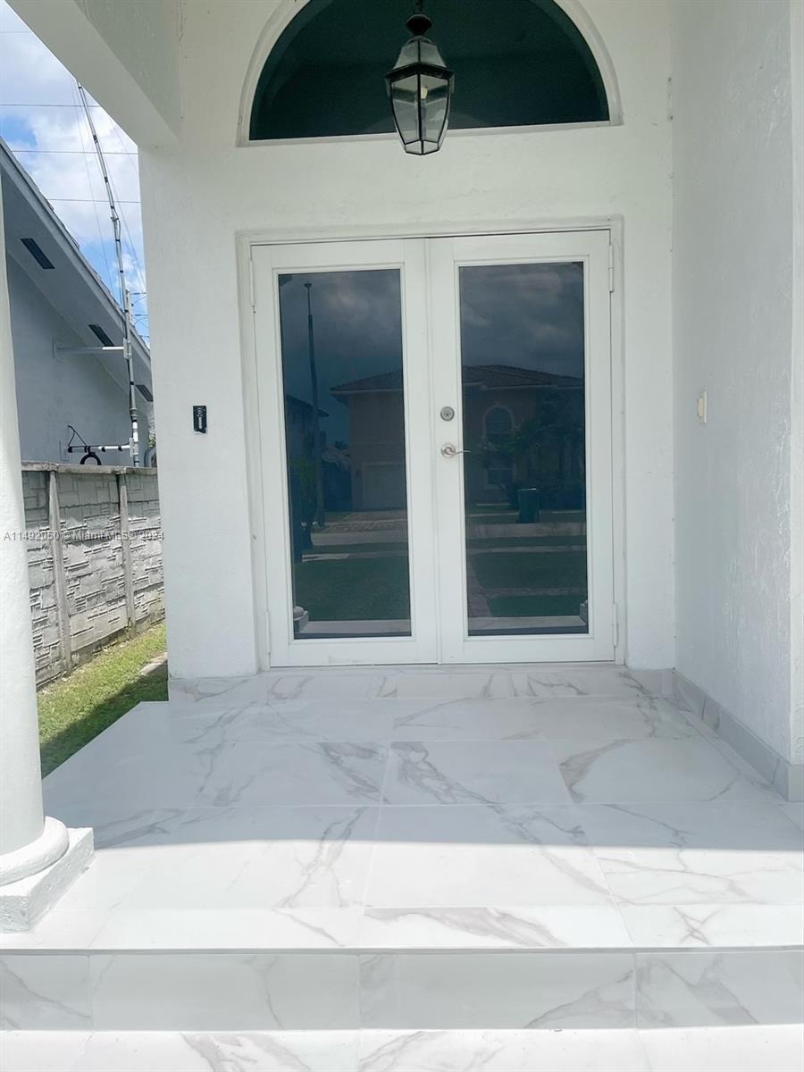 15951 Southwest 42nd Terrace Miami, FL 33185 - Photo 31 of 40 a view of outdoor space