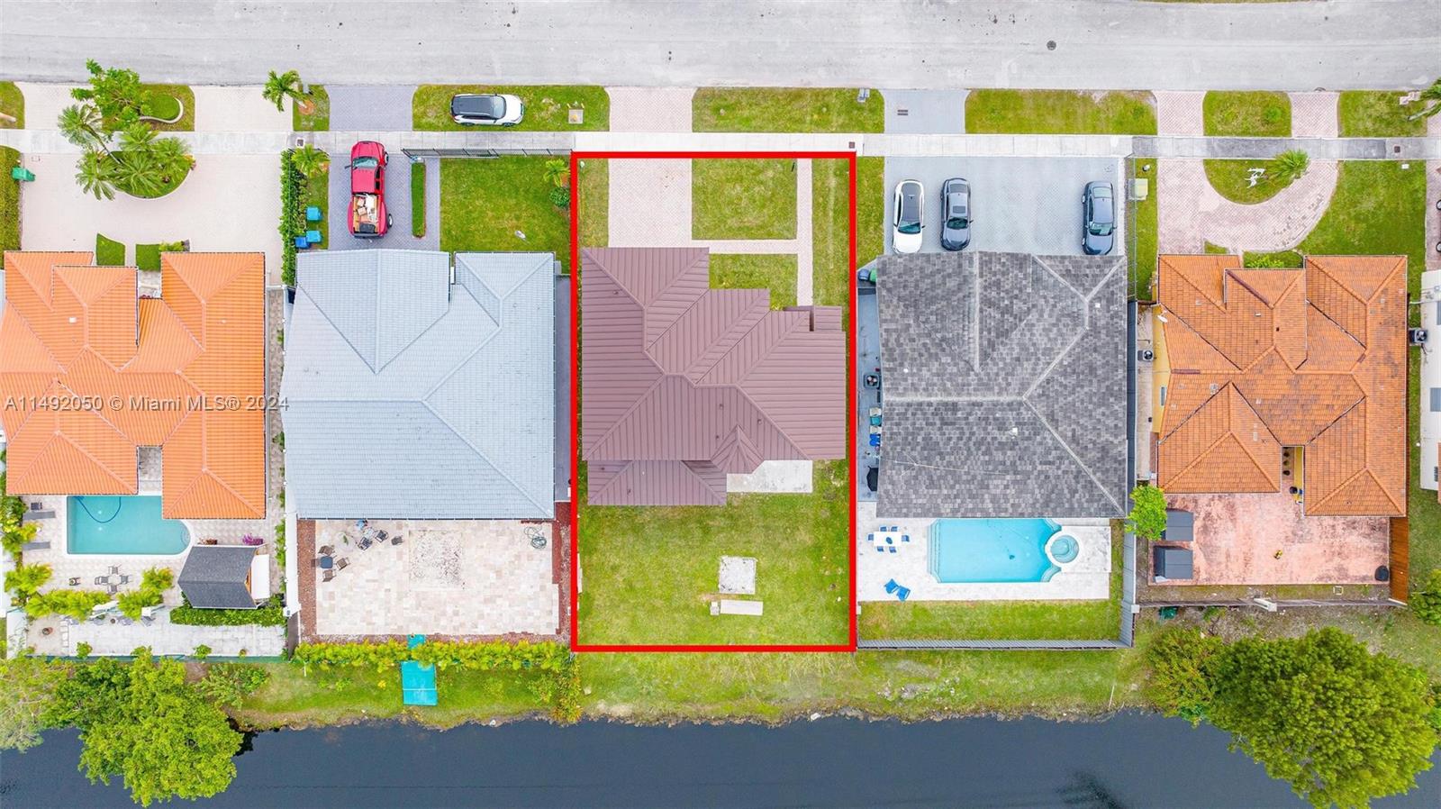 15951 Southwest 42nd Terrace Miami, FL 33185 - Photo 39 of 40 a bird view of a building with yard