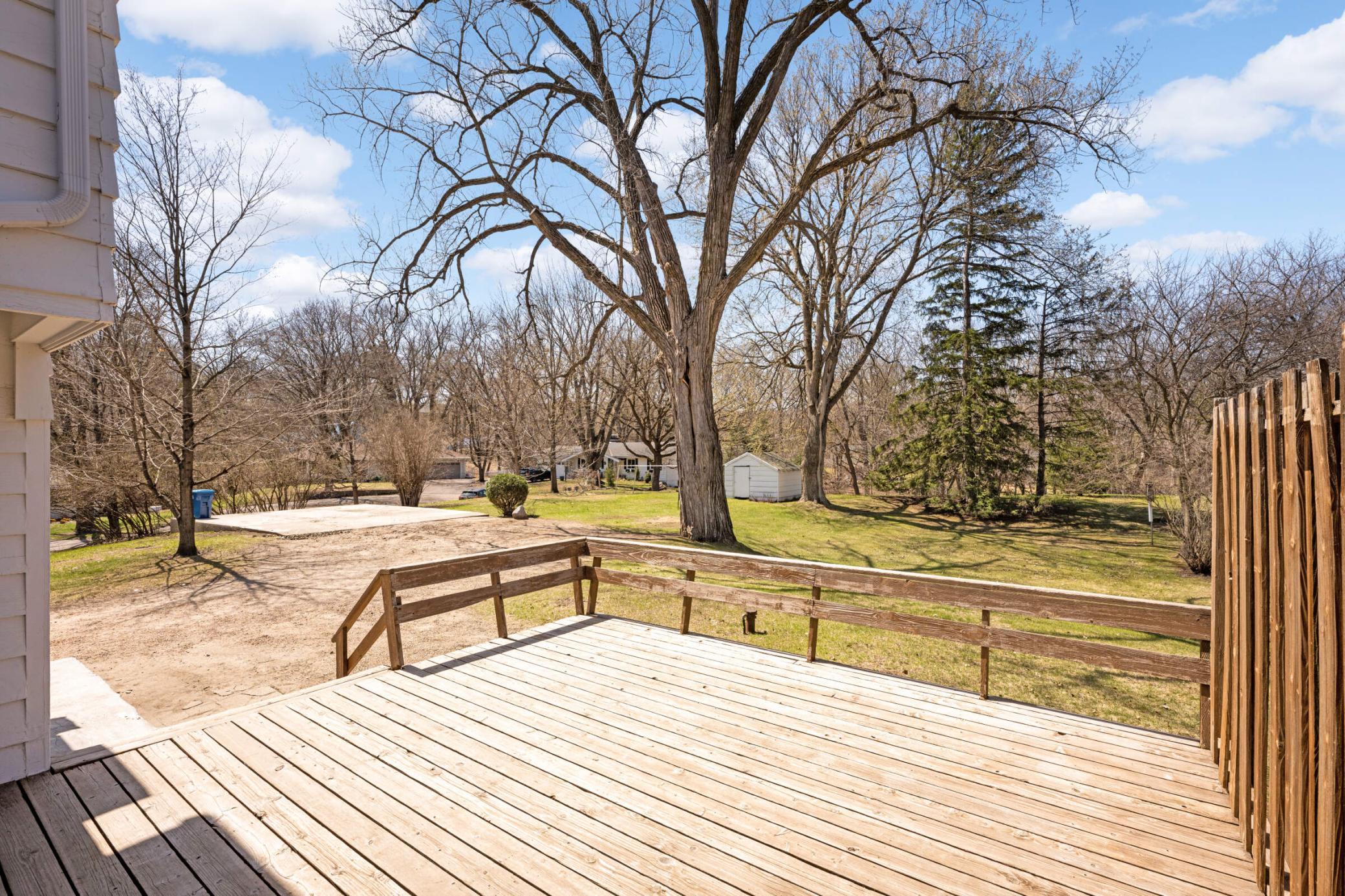 5116 Beacon Hill Road Minnetonka, MN 55345 - Photo 4 of 28 Gallery Image 4