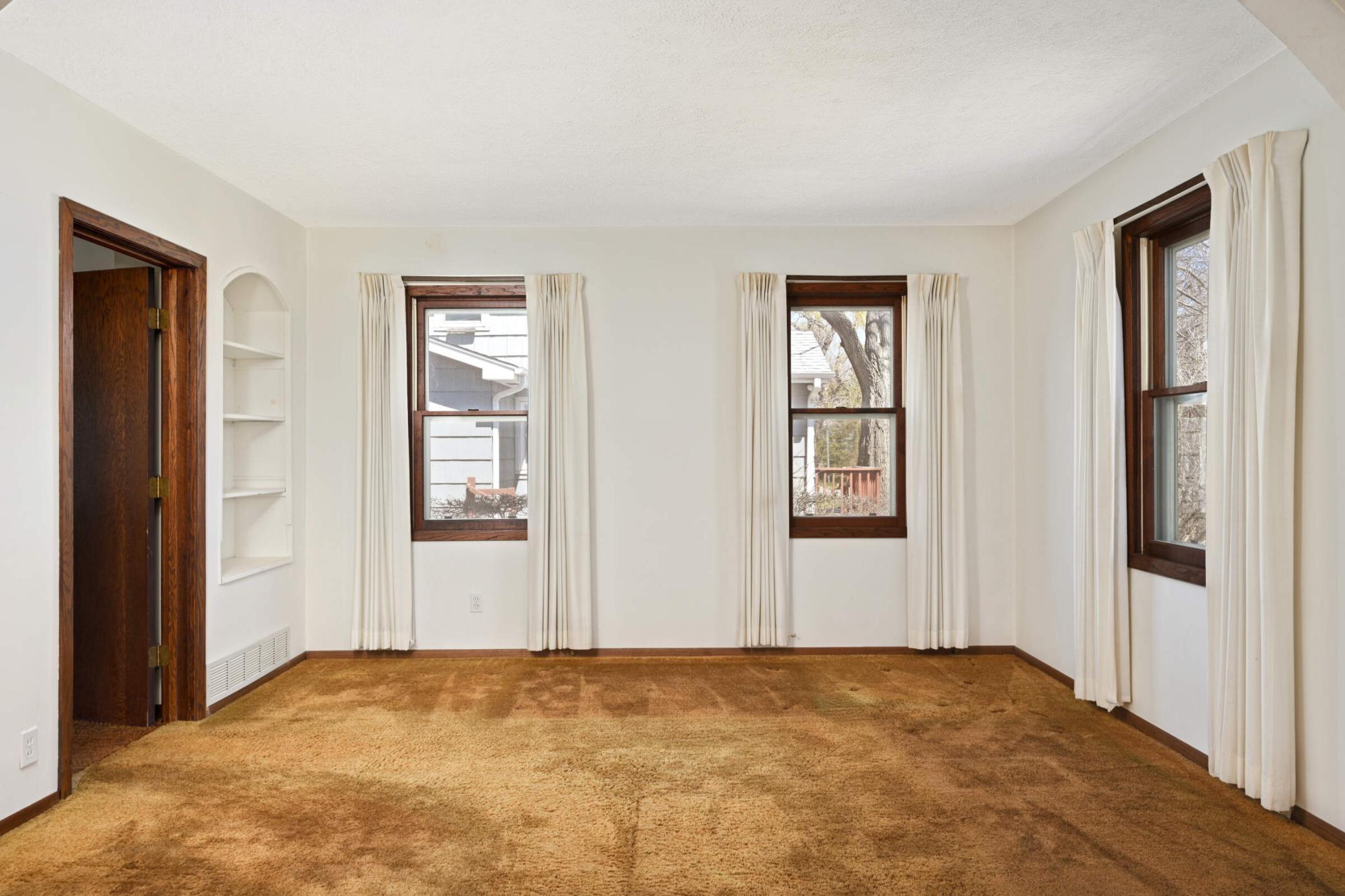 5116 Beacon Hill Road Minnetonka, MN 55345 - Photo 10 of 28 Gallery Image 10