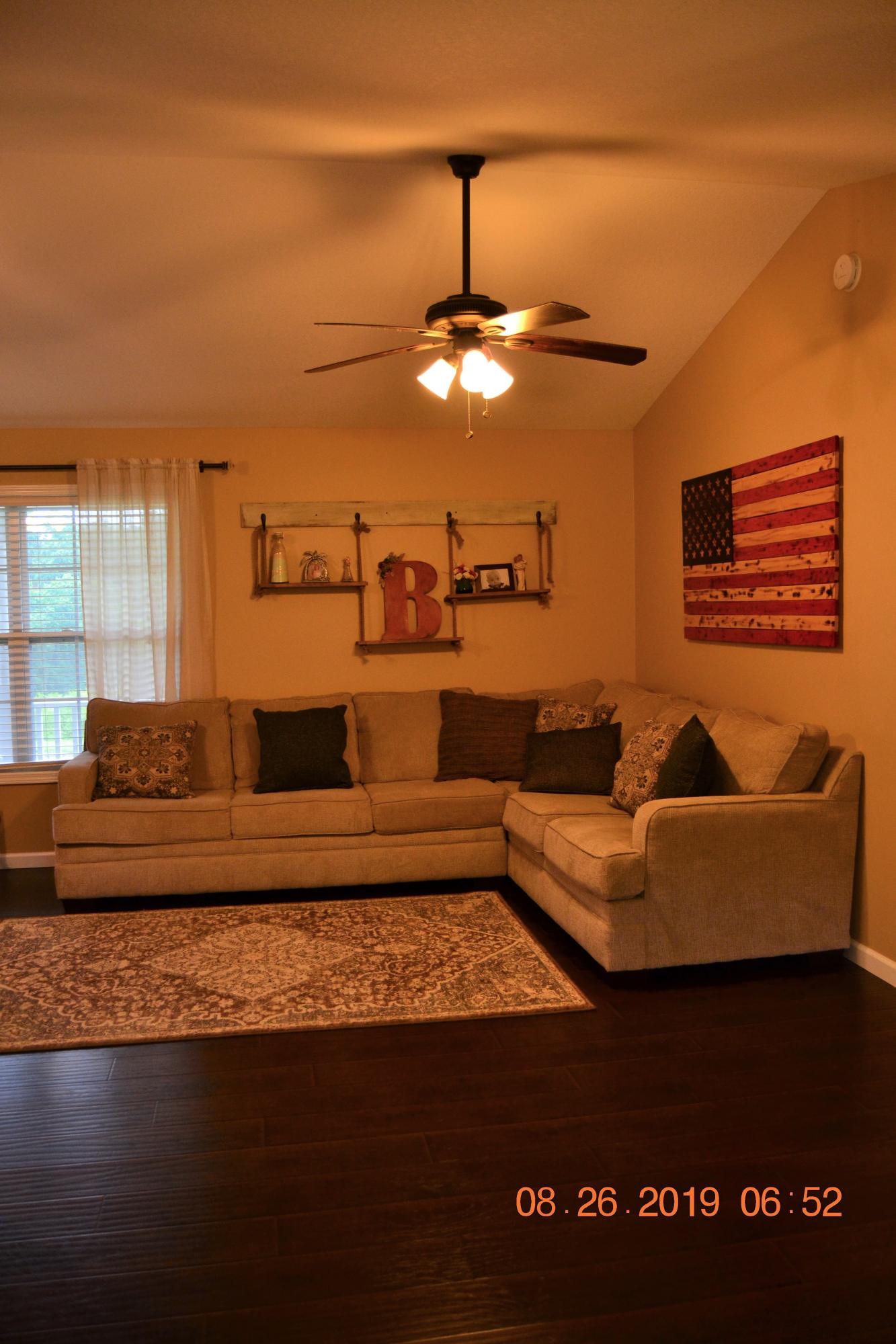 508 South Glen Road Maynardville, TN 37807 - Photo 6 of 19 Living Room