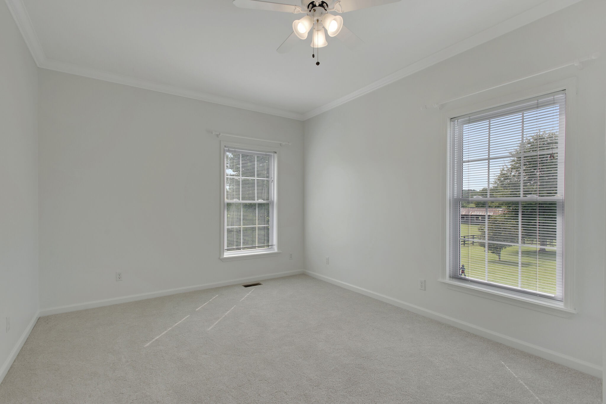 1576 Old Hillsboro Road Franklin, TN 37069 - Photo 36 of 66 an empty room with a window