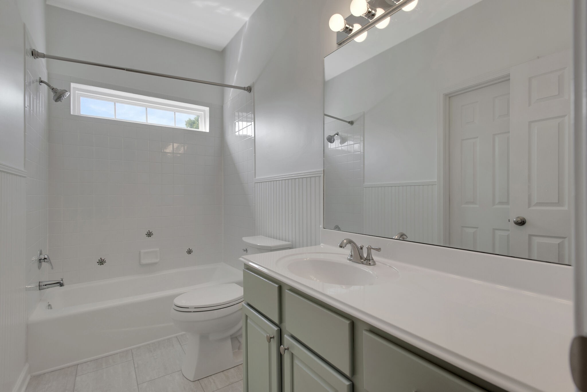 1576 Old Hillsboro Road Franklin, TN 37069 - Photo 37 of 66 a bathroom with a sink a toilet and shower