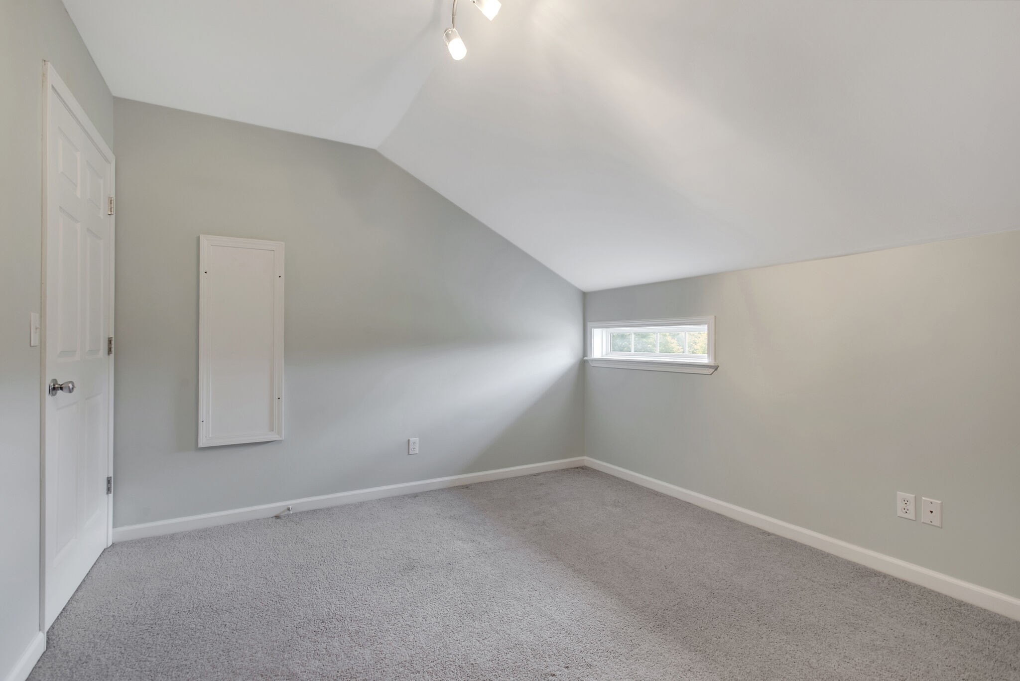 1576 Old Hillsboro Road Franklin, TN 37069 - Photo 46 of 66 an empty room with a empty space and windows