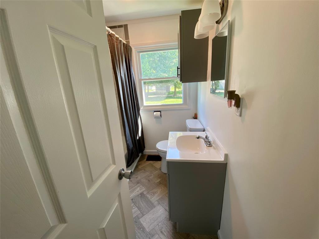 511 Riley Avenue Greenfield, IN 46140 - Photo 12 of 23 Gallery Image 12