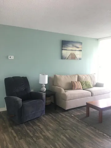 $2,000 | 5500 Ocean Shore Boulevard, Unit 7, Ormond Beach, FL 32176