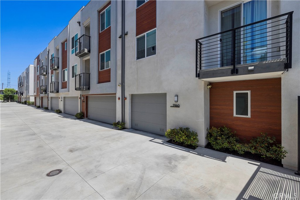 7960 Telegraph Road Downey, CA 90240 - Photo 47 of 59