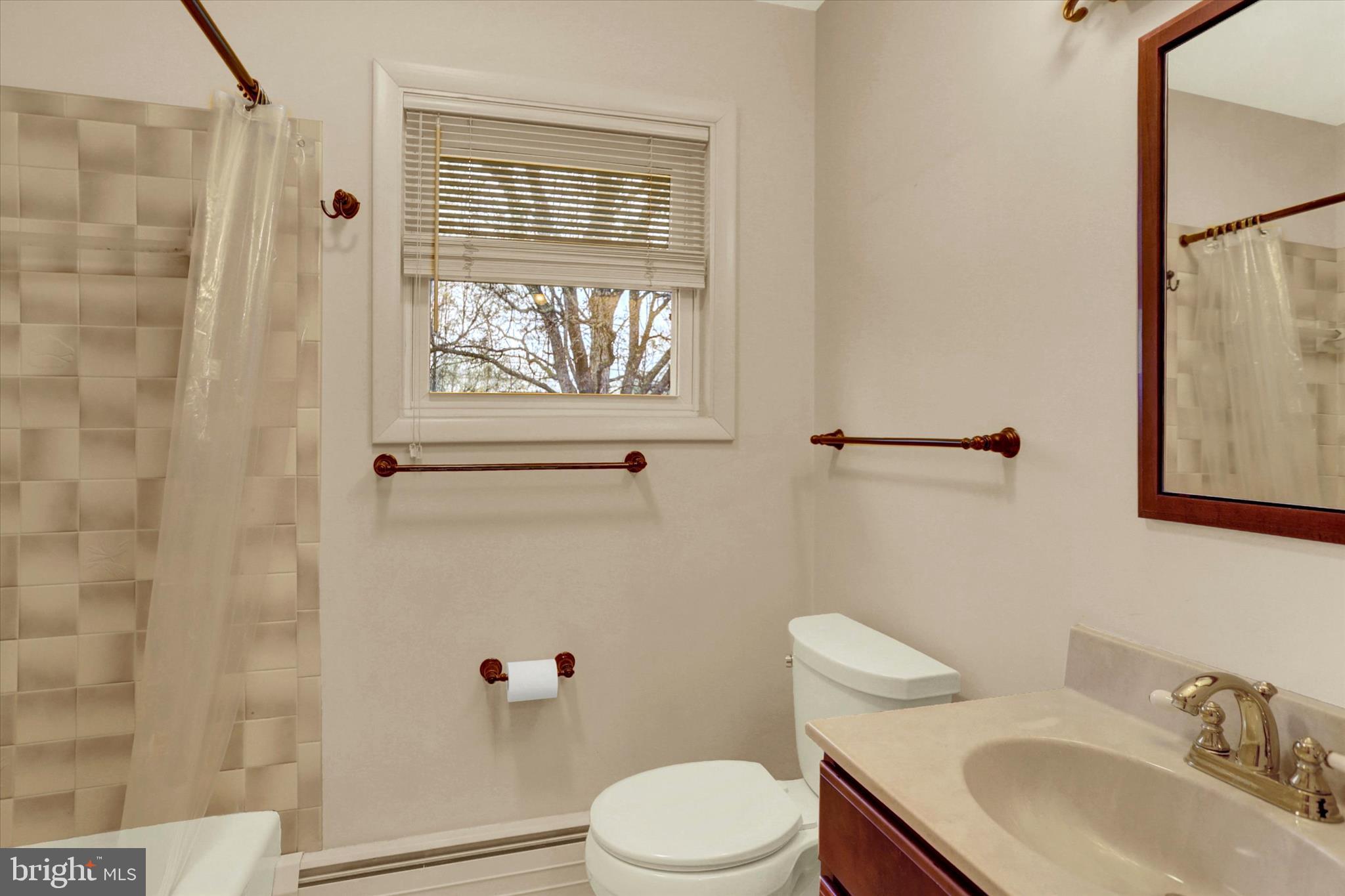 704 Charles Road Dauphin, PA 17018 - Photo 12 of 32