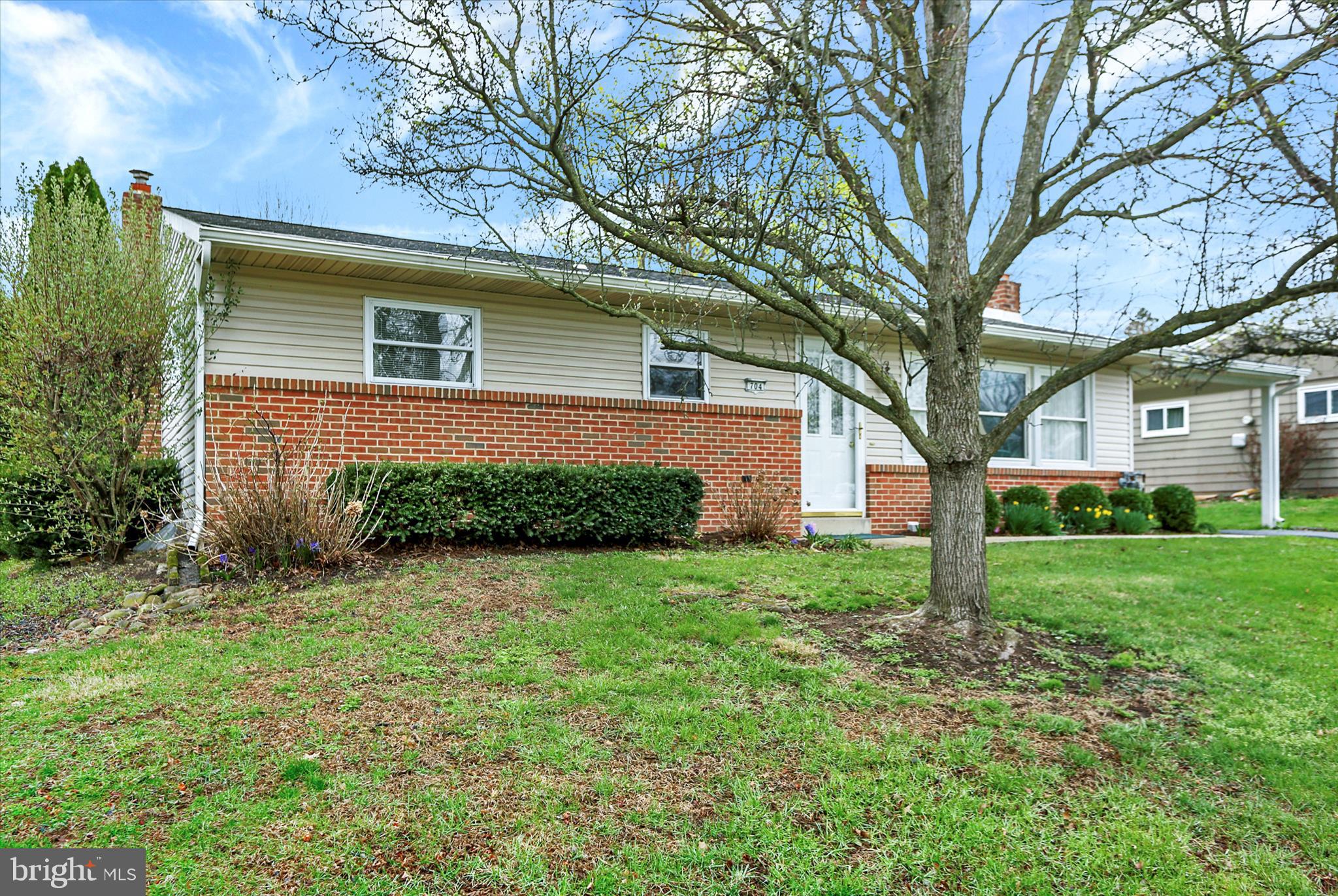 704 Charles Road Dauphin, PA 17018 - Photo 3 of 32