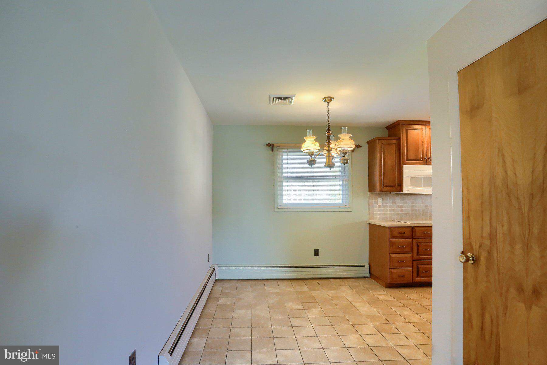 704 Charles Road Dauphin, PA 17018 - Photo 6 of 32