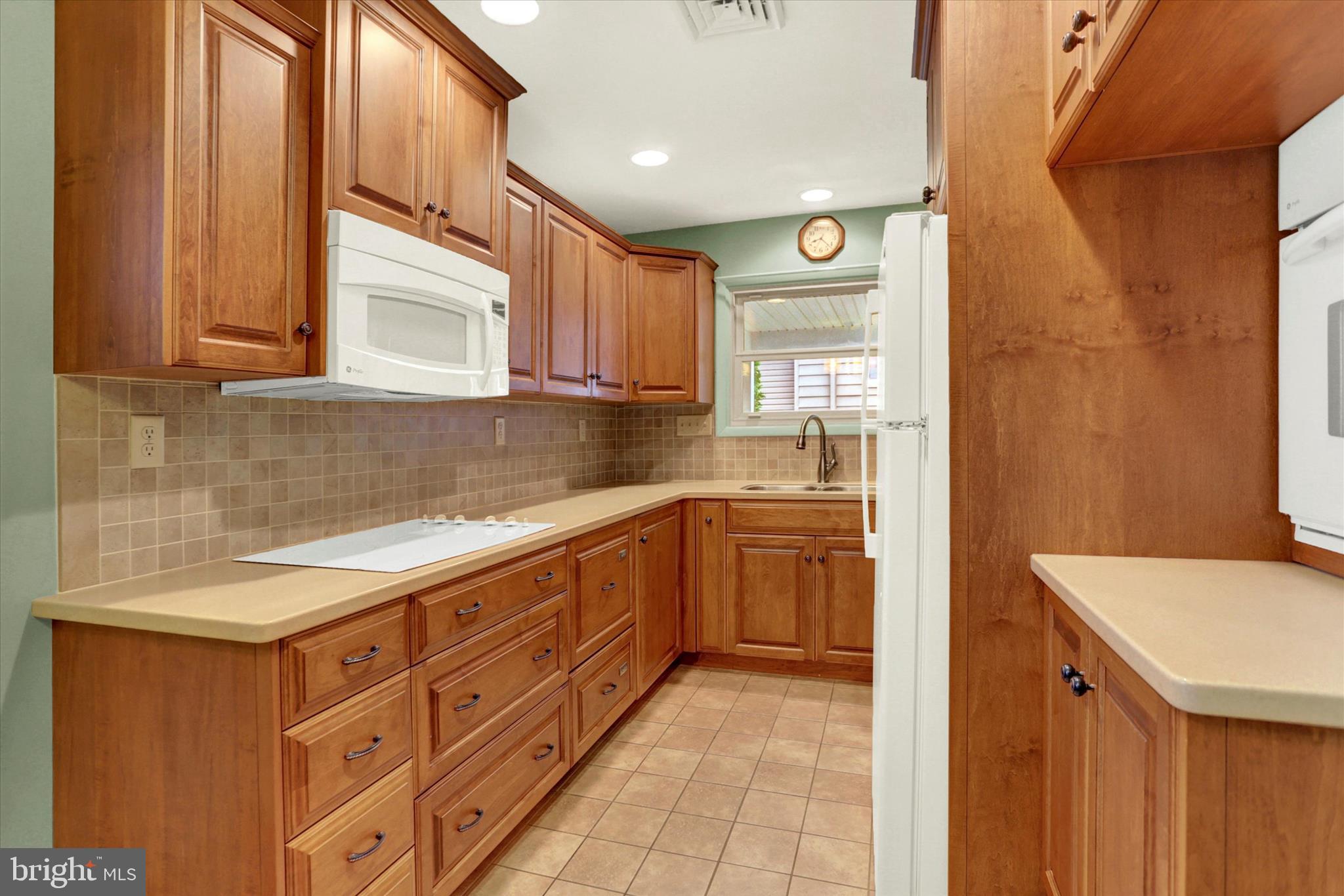 704 Charles Road Dauphin, PA 17018 - Photo 8 of 32