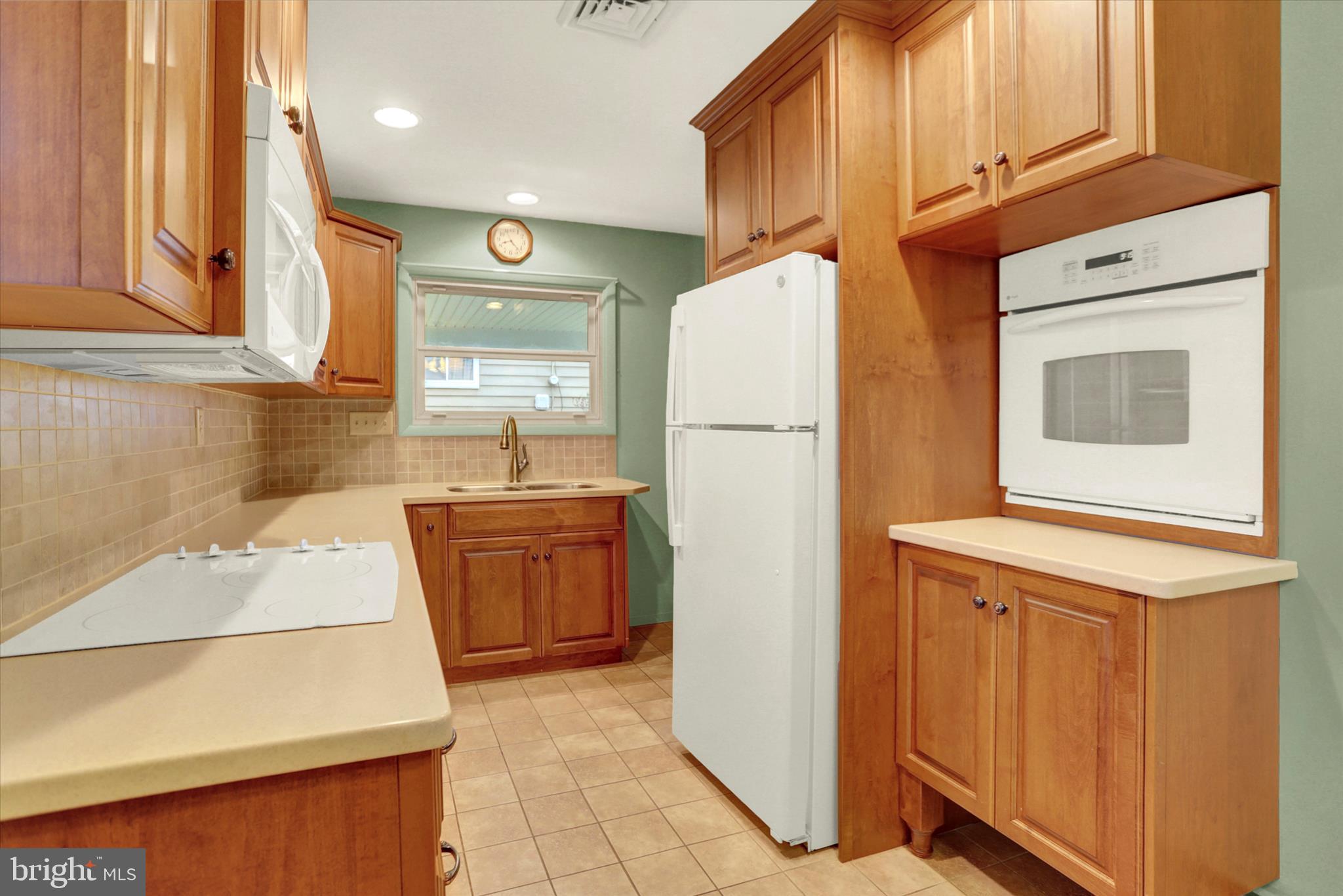 704 Charles Road Dauphin, PA 17018 - Photo 9 of 32