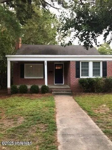 $2,475 | 407 South Ash Street, Greenville, NC 27858