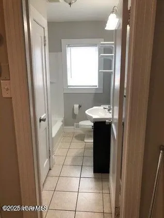 $2,400 | 407 South Ash Street, Greenville, NC 27858