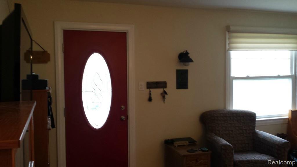 25544 Graham Road Redford, MI 48239 - Photo 2 of 16 35544 GRAHAM 010.jpg