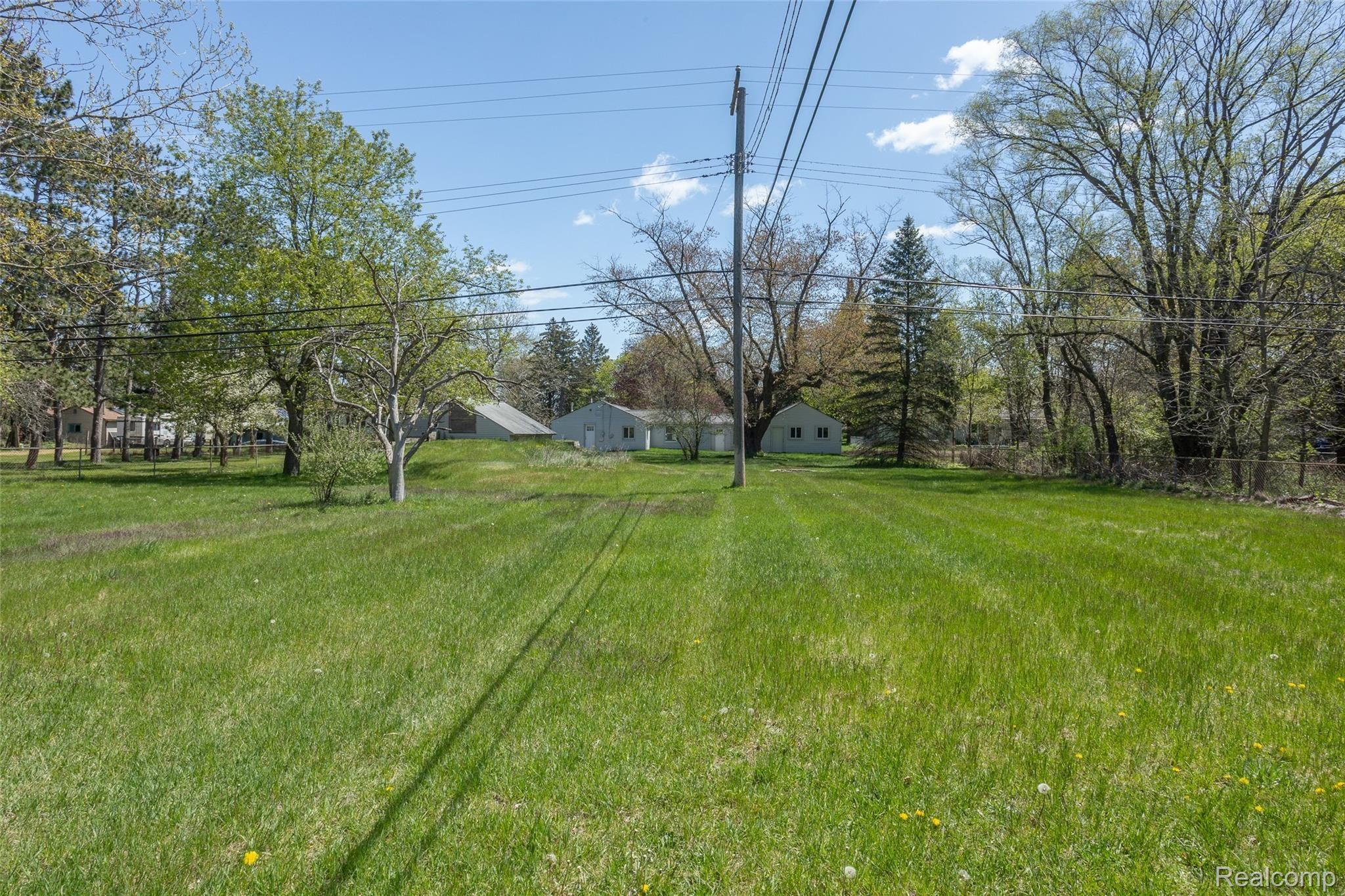 3290 John R Road Rochester, MI 48307 - Photo 37 of 47 John R_3290--back-10.jpg