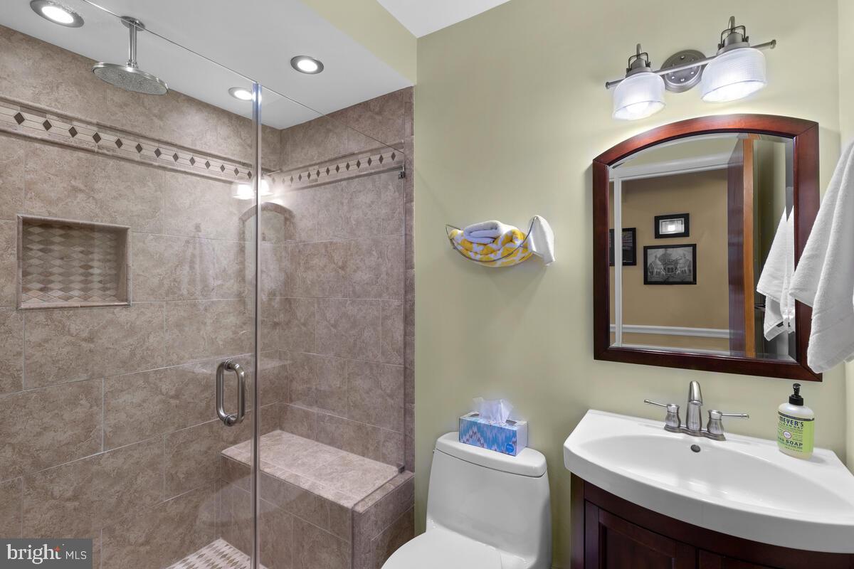 9650 Evans Ford Road Manassas, VA 20111 - Photo 34 of 69 Hall Bathroom 1