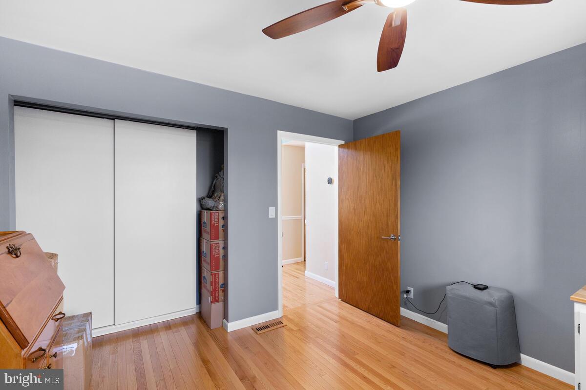 9650 Evans Ford Road Manassas, VA 20111 - Photo 41 of 69 Bedroom 3 - Dedicated Built-In Office