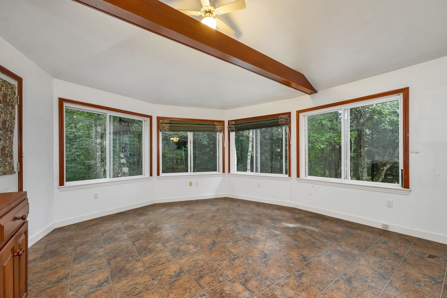 169 Wentworth Road Brookfield, NH 03872 - Photo 4 of 39
