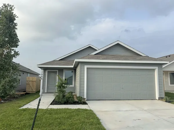 $190,140 | 1223 Charlotte Way, Wharton, TX 77488
