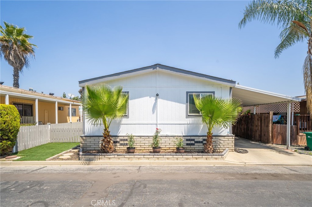 2755 Arrow La Unit 64  