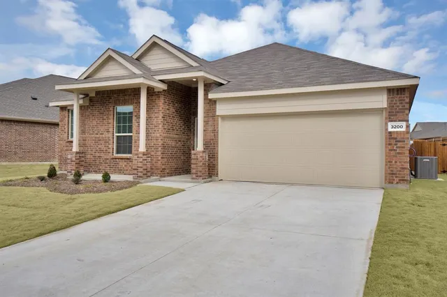 $2,450 | 3200 Seals Drive, McKinney, TX 75071