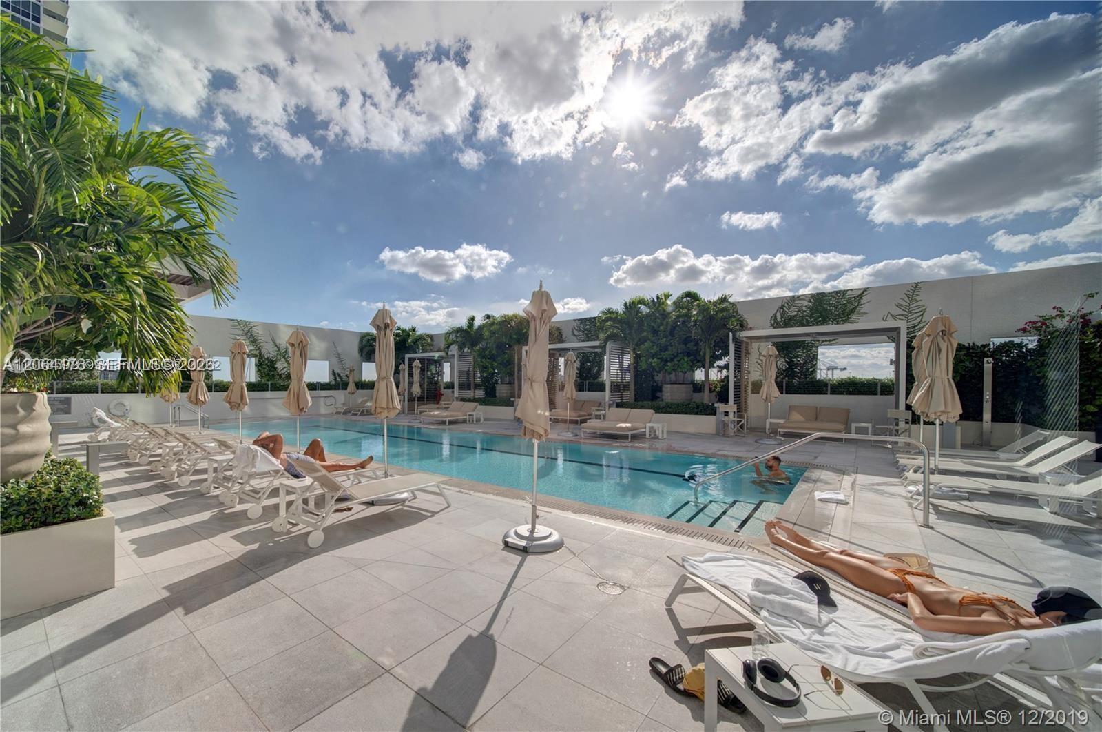 450 Alton Road, Unit 1904 Miami Beach, FL 33139 - Photo 4 of 20 Gallery Image 4