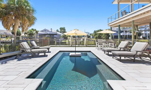 $2,380,000 | 620 Lagoon Drive, Destin, FL 32541