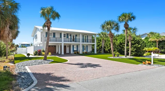 $2,380,000 | 620 Lagoon Drive, Destin, FL 32541